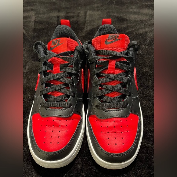 Nike Court Black and Red Sneakers - Picture 2 of 6